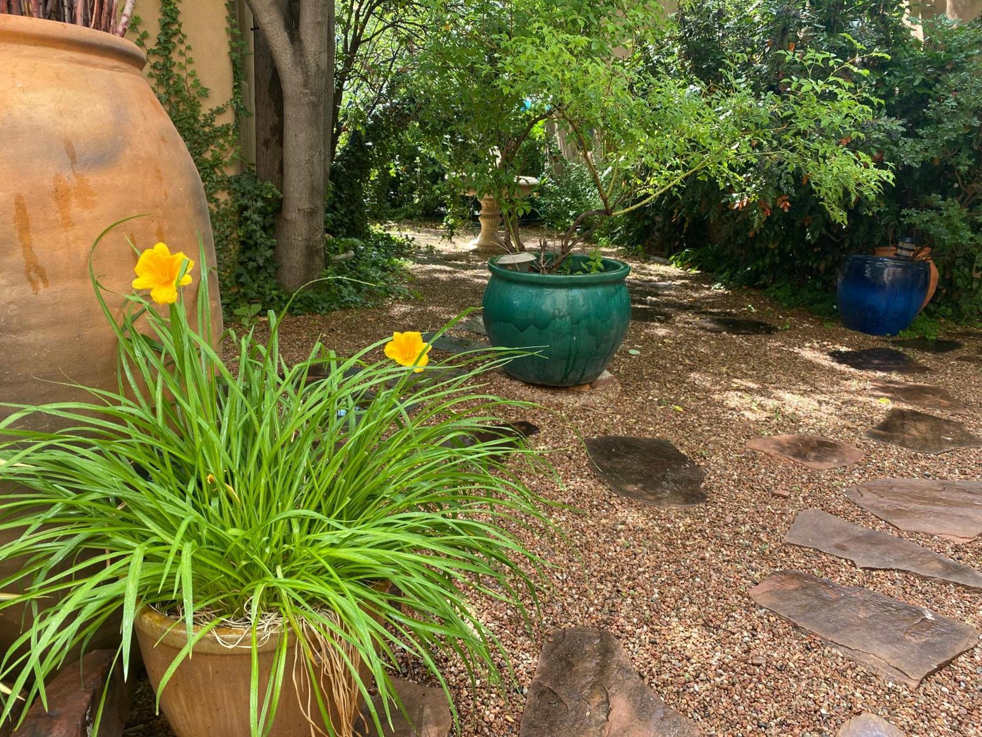 סנטה פה Casa De Tres Lunas/House Of Three Moons מראה חיצוני תמונה