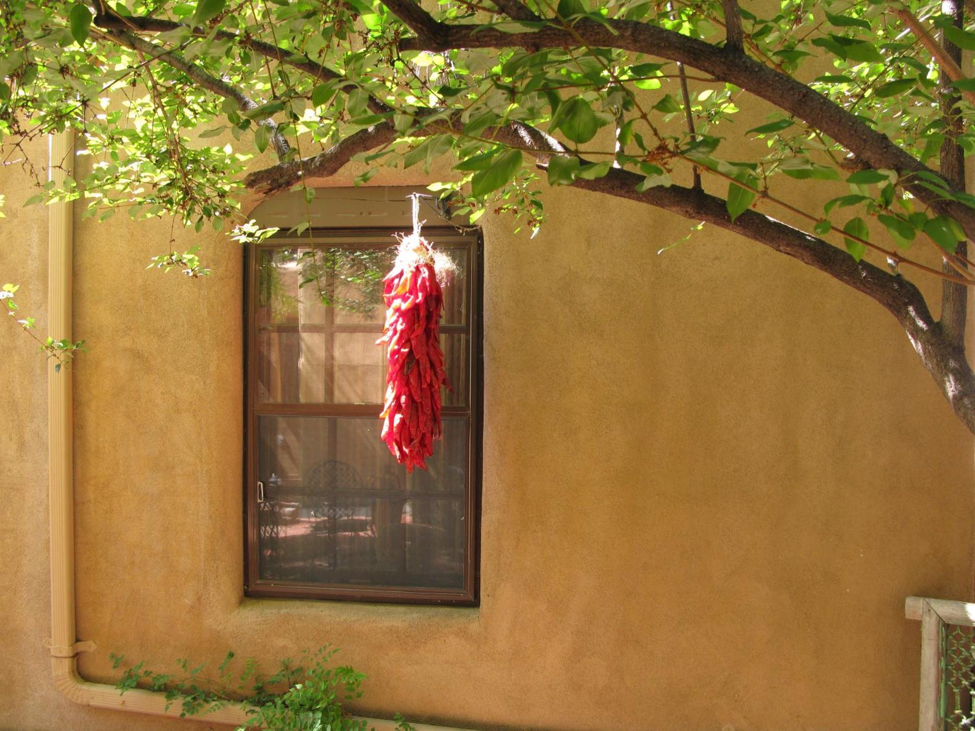סנטה פה Casa De Tres Lunas/House Of Three Moons מראה חיצוני תמונה