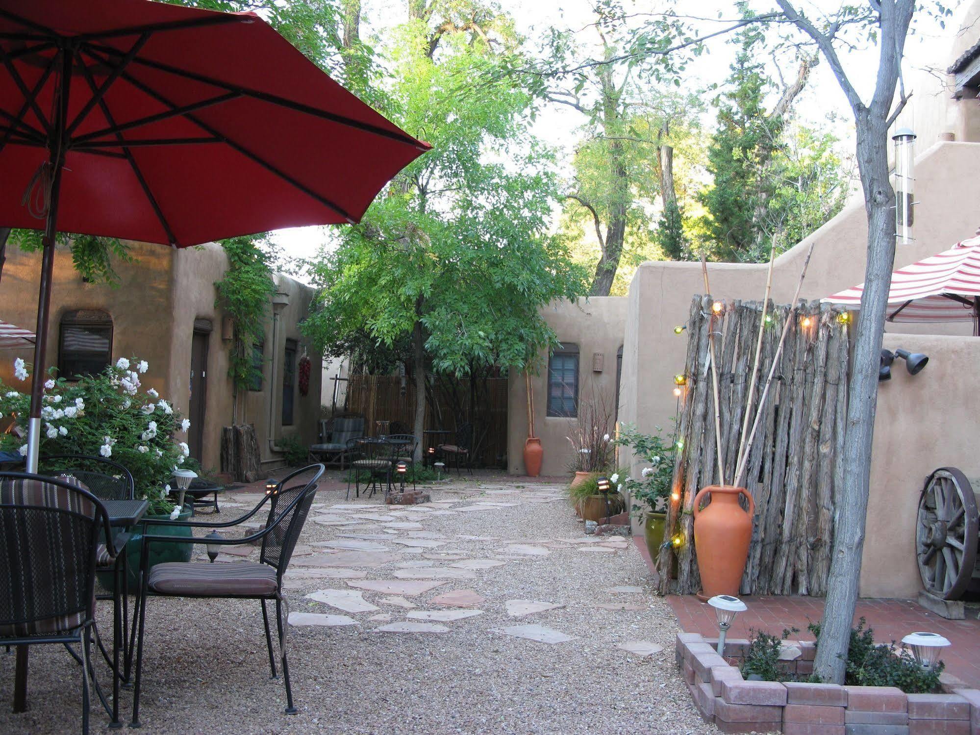 סנטה פה Casa De Tres Lunas/House Of Three Moons מראה חיצוני תמונה